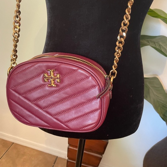 Tory Burch Kira Chevron Camera Bag - Picture 2 of 5